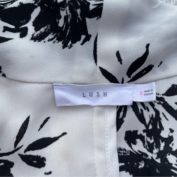 Lush Nordstrom Womens open jacket sz small white black floral - Picture 4 of 6